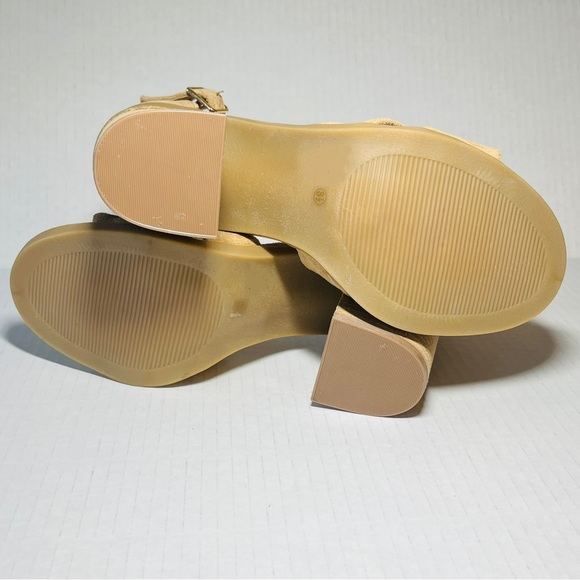 Retro Y2K Style Chunky Platform Block Heels - Picture 11 of 12